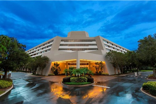 DoubleTree Suites by Hilton Orlando at Disney Springs - image 1