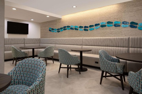 DoubleTree Suites by Hilton Orlando at Disney Springs - image 3