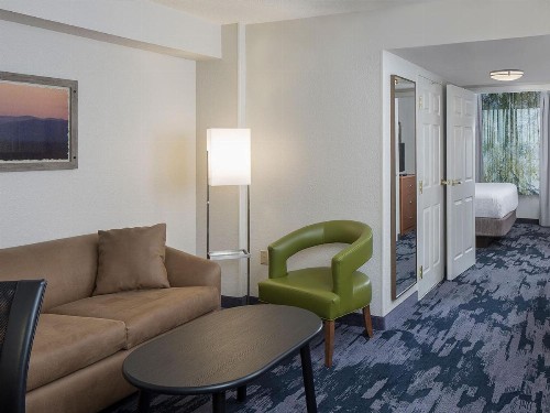 Fairfield Inn & Suites by Marriott Orlando Lake Buena Vista - image 10