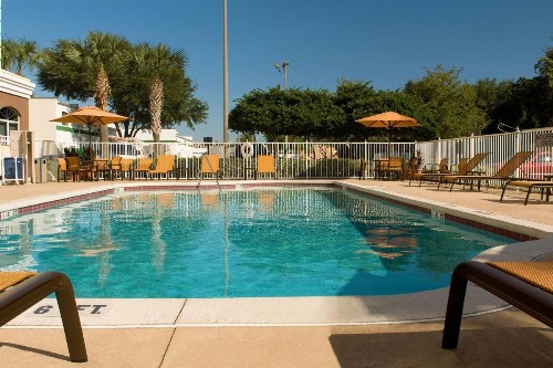 Fairfield Inn & Suites by Marriott Orlando Lake Buena Vista - image 15