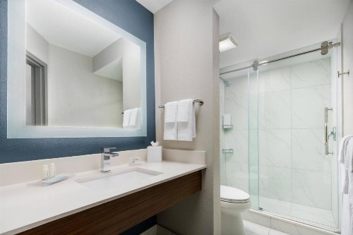 Courtyard Orlando Lake Buena Vista at Vista Centre - - Newly Redesigned - image 34
