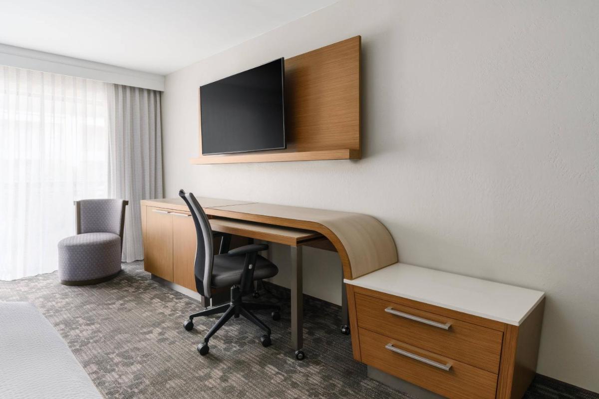 Courtyard Orlando Lake Buena Vista at Vista Centre - - Newly Redesigned - image 6