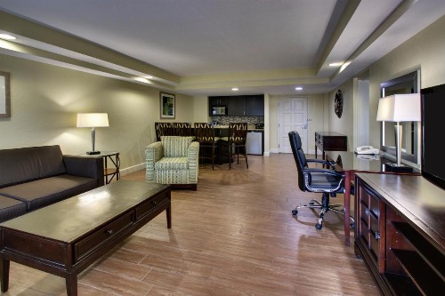 Holiday Inn Resort Orlando - Lake Buena Vista an IHG Hotel - image 25