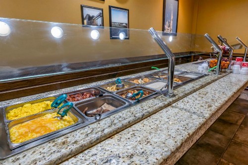 Holiday Inn Resort Orlando - Lake Buena Vista an IHG Hotel - image 3