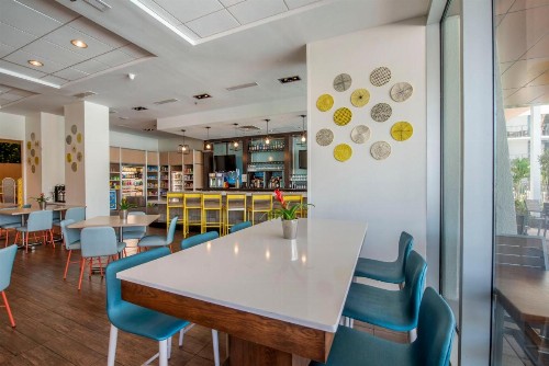 Holiday Inn Orlando – Disney Springs™ Area an IHG Hotel - image 15