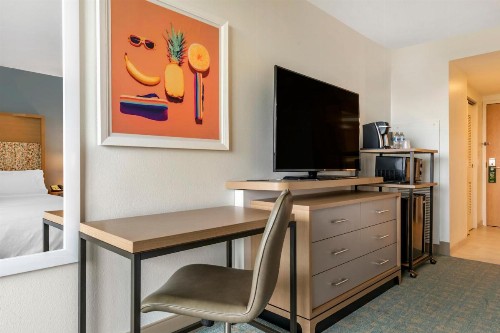 Holiday Inn Orlando – Disney Springs™ Area an IHG Hotel - image 47