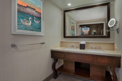 Disney's Boardwalk Inn - image 12