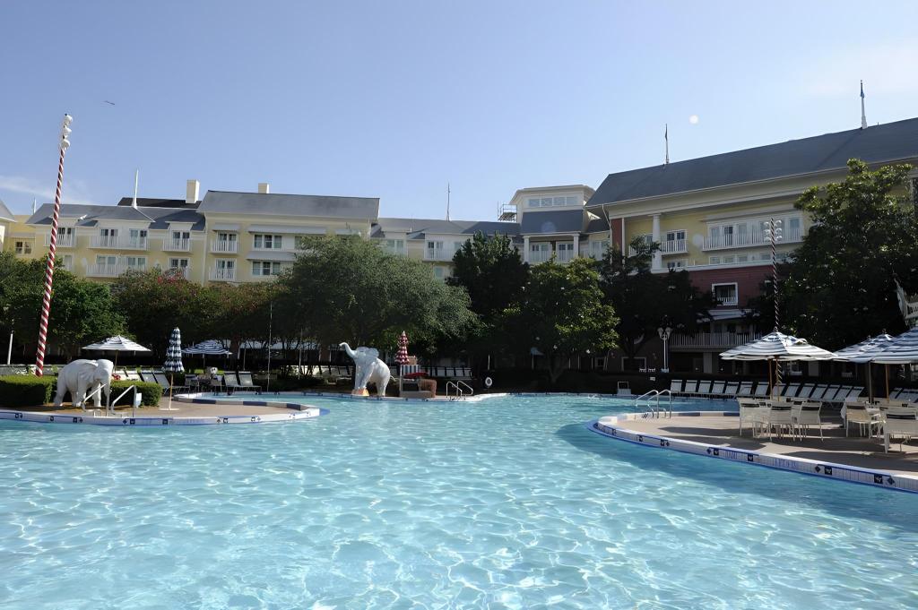 Disney's Boardwalk Inn - image 2