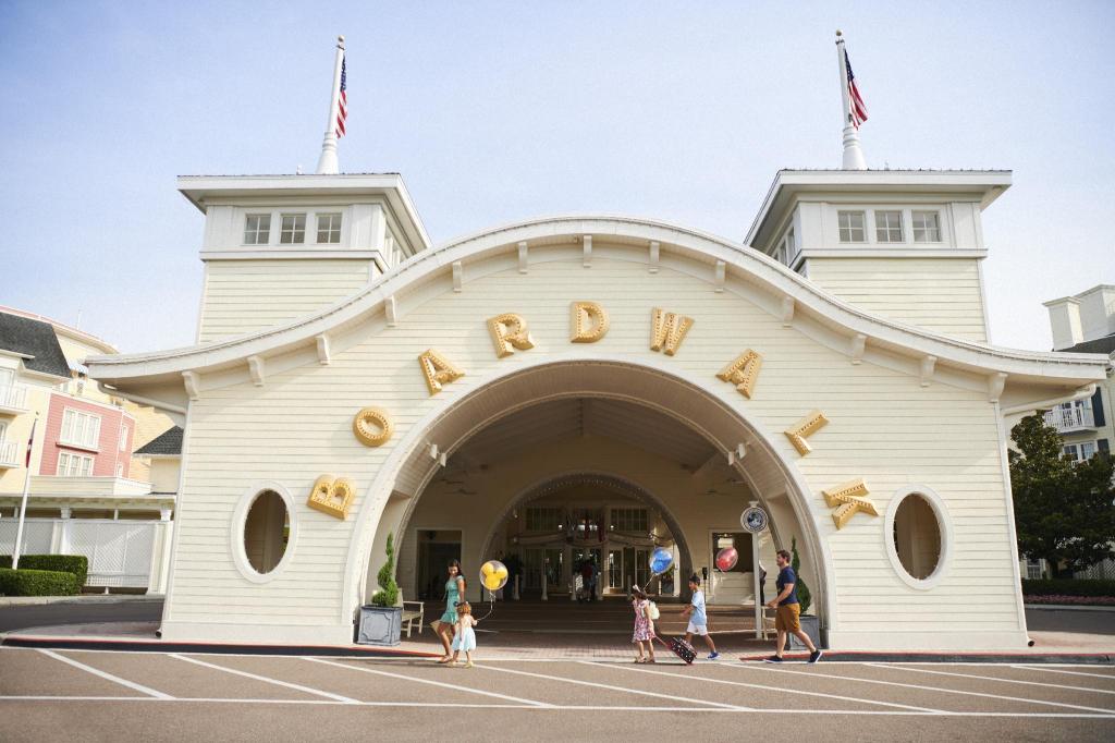 Disney's Boardwalk Inn - image 7