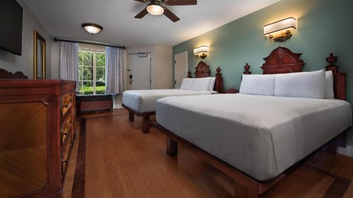 Disney's Port Orleans Resort - French Quarter - image 10