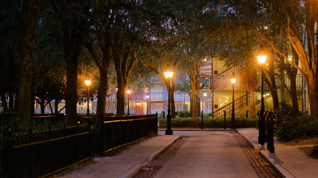 Disney's Port Orleans Resort - French Quarter - image 5