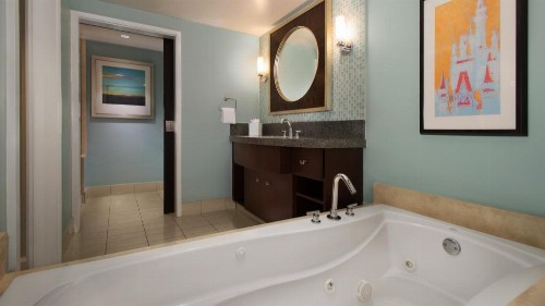 Bay Lake Tower At Disney's Contemporary Resort - image 32