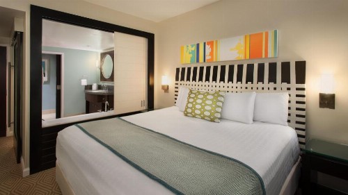 Bay Lake Tower At Disney's Contemporary Resort - image 35