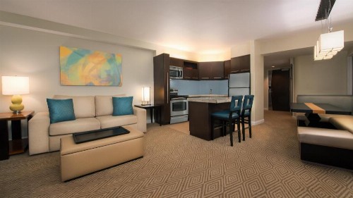 Bay Lake Tower At Disney's Contemporary Resort - image 36