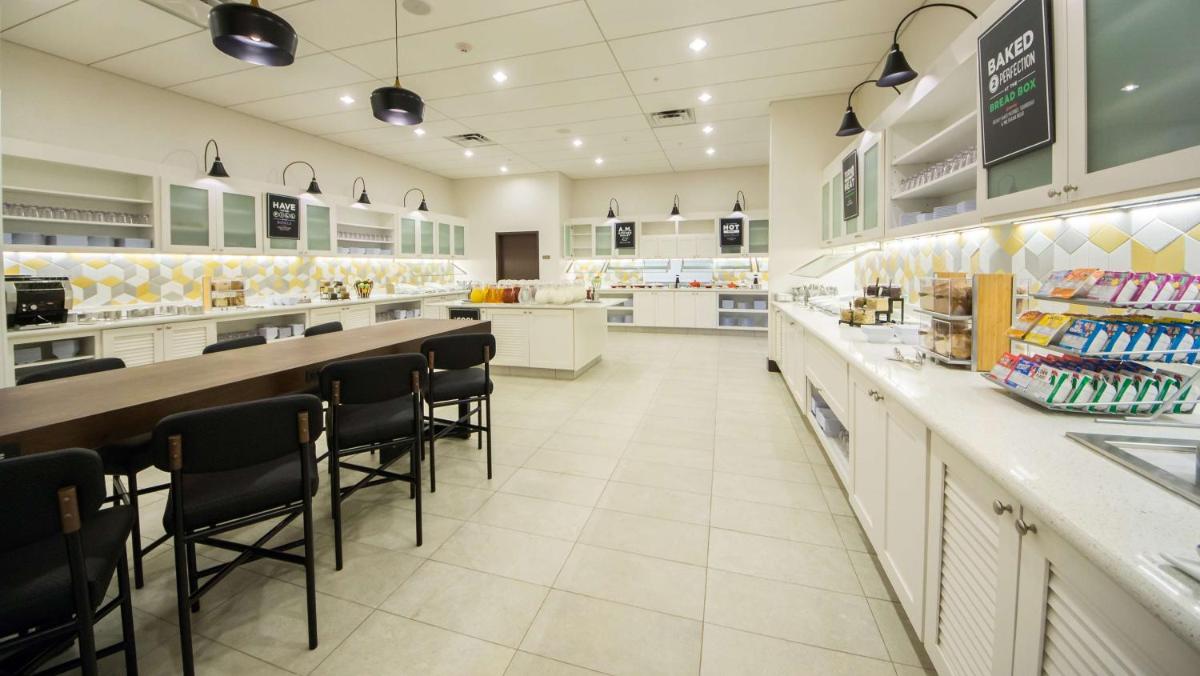 Hyatt Place Orlando/Lake Buena Vista - image 2