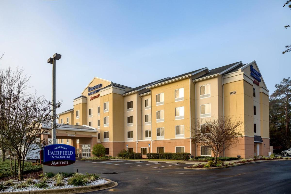 Fairfield Inn & Suites Lake City - main image