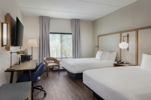Fairfield Inn & Suites Lake City - image 11