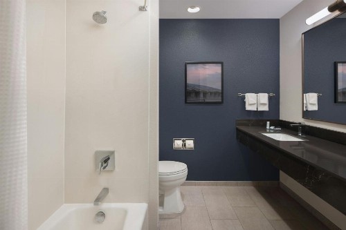 Fairfield Inn & Suites Lake City - image 18