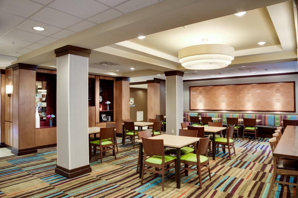 Fairfield Inn & Suites Lake City - image 3