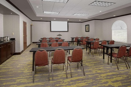 Hampton Inn & Suites Lake City - image 22