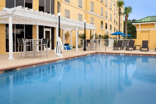 Hampton Inn & Suites Lake City - image 9