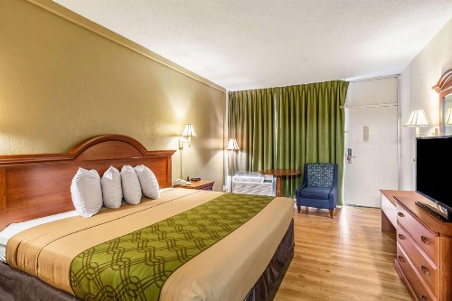 Econo Lodge Lake City North - image 12