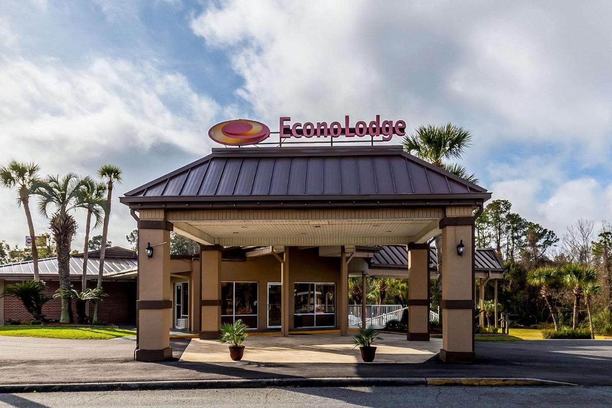 Econo Lodge Lake City North - image 2