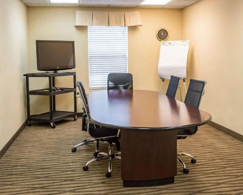 Quality Inn Lake City - image 22