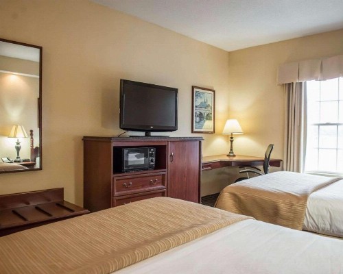 Quality Inn Lake City - image 28