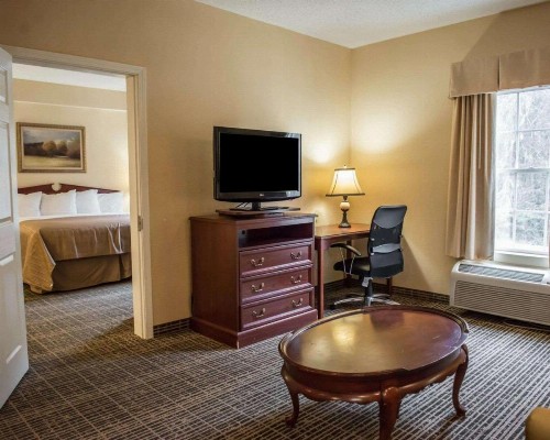 Quality Inn Lake City - image 45