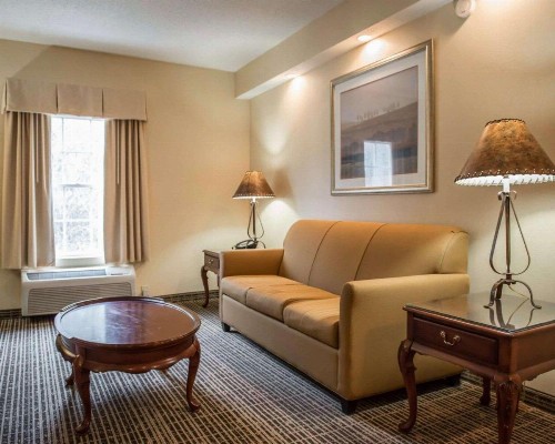 Quality Inn Lake City - image 46