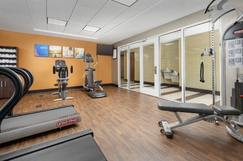 Comfort Suites Lake City - image 11