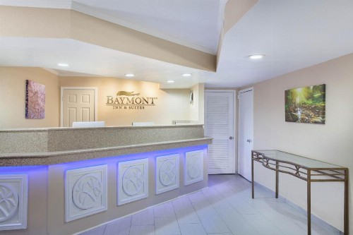 Baymont by Wyndham Lake City - image 12