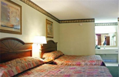 Baymont by Wyndham Lake City - image 27