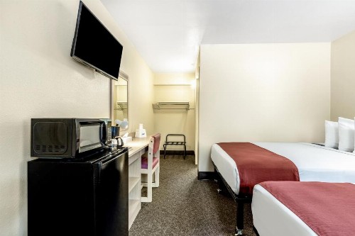 Americas Best Value Inn - Lake City - image 11
