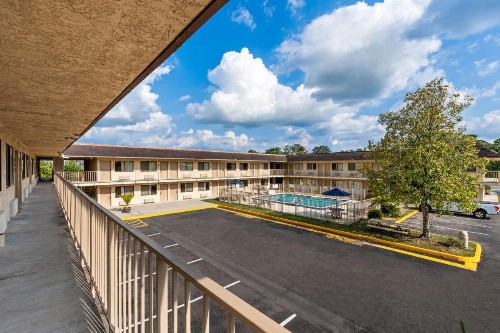 Americas Best Value Inn - Lake City - image 17