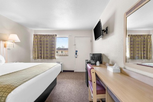 Americas Best Value Inn - Lake City - image 25
