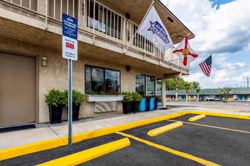 Americas Best Value Inn - Lake City - image 9