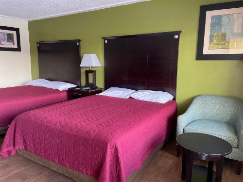 Driftwood Inn - Lake City - image 4