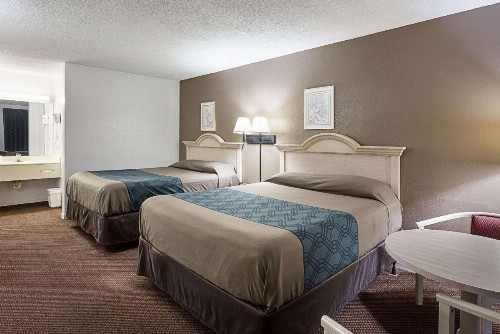 Rodeway Inn Lake City I-75 - image 22