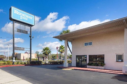 Rodeway Inn Lake City I-75 - image 3