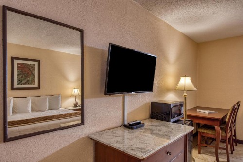 Palms Garden Inn - image 5