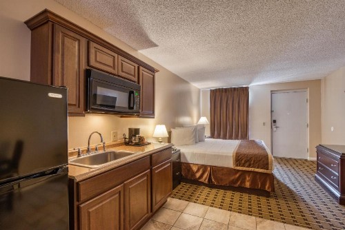Palms Garden Inn - image 7
