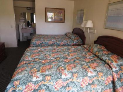 Travel Inn Lake Elsinore - image 8