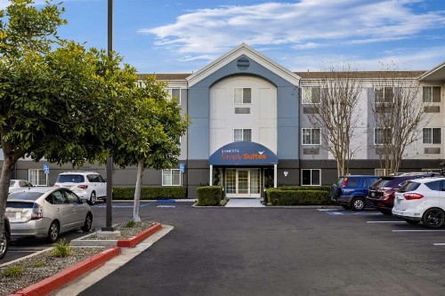 Sonesta Simply Suites Irvine East Foothill - image 5