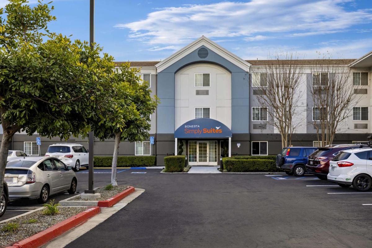 Sonesta Simply Suites Irvine East Foothill - image 5