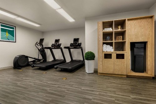 Sonesta Simply Suites Irvine East Foothill - image 8