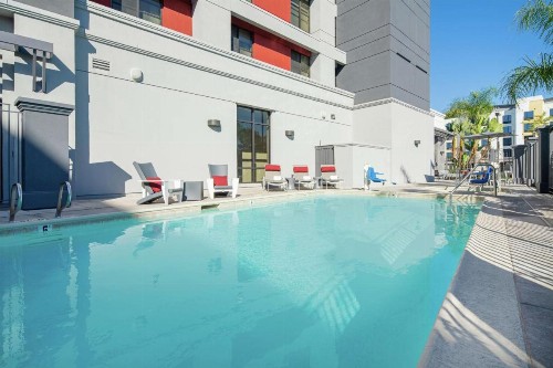 Hilton Garden Inn Irvine Spectrum Lake Forest - image 6