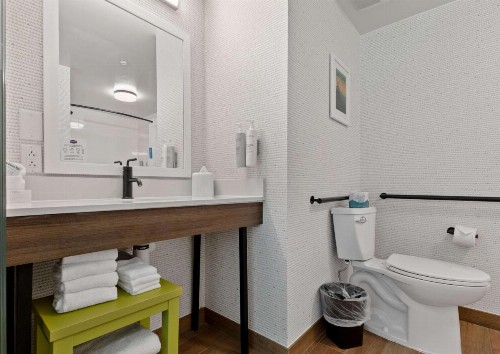 Hampton Inn & Suites Lake George - image 21