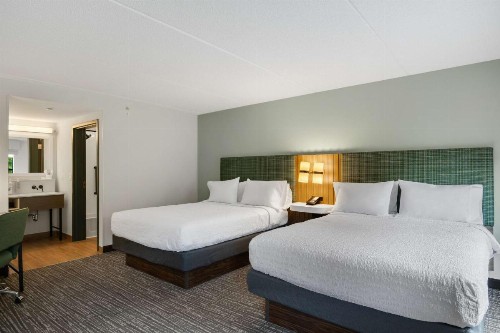 Hampton Inn & Suites Lake George - image 22